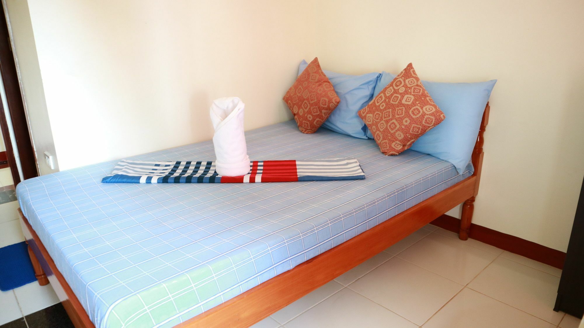 C Tower Studio Apartments Puerto Princesa Eksteriør billede