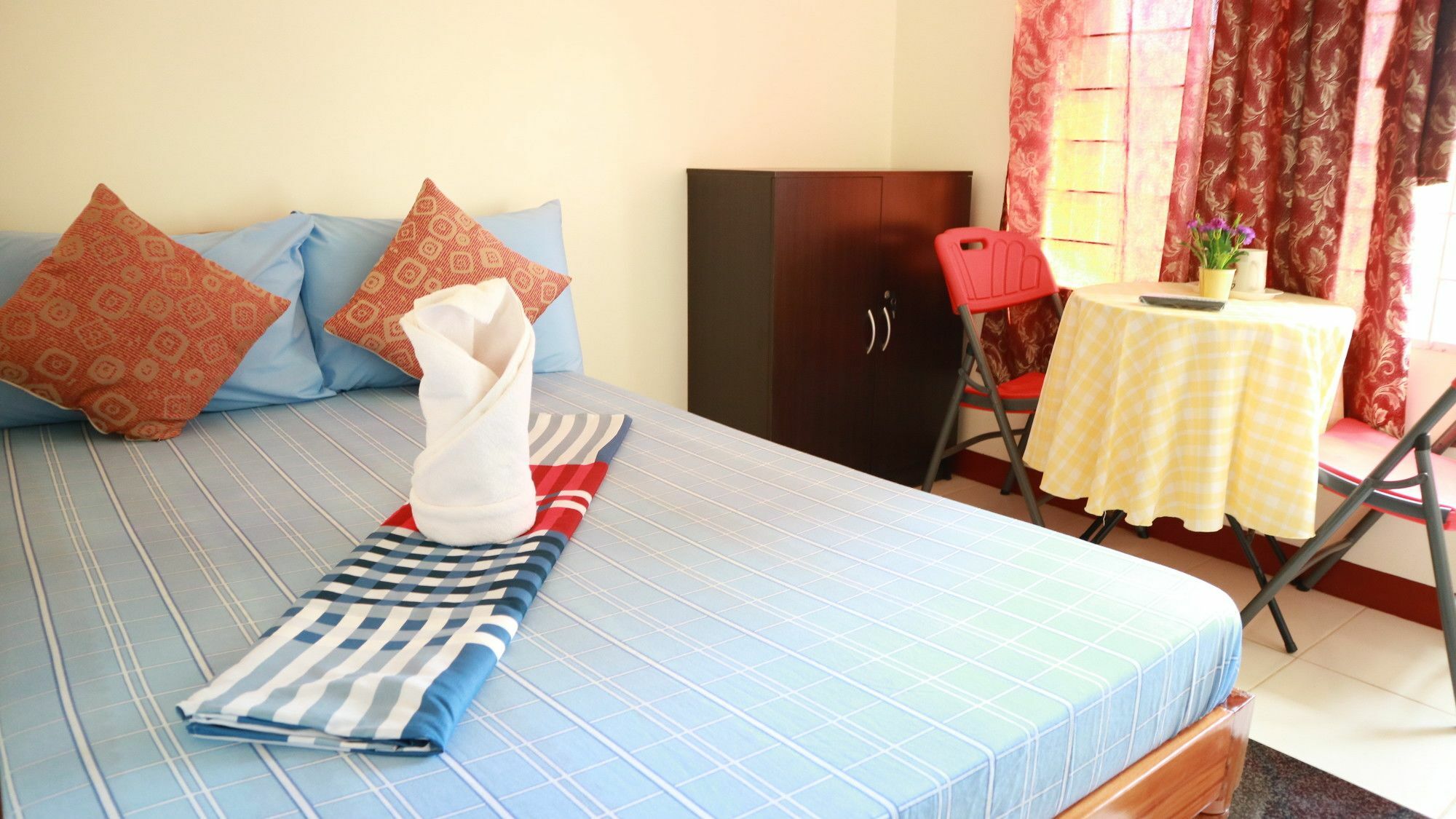 C Tower Studio Apartments Puerto Princesa Eksteriør billede