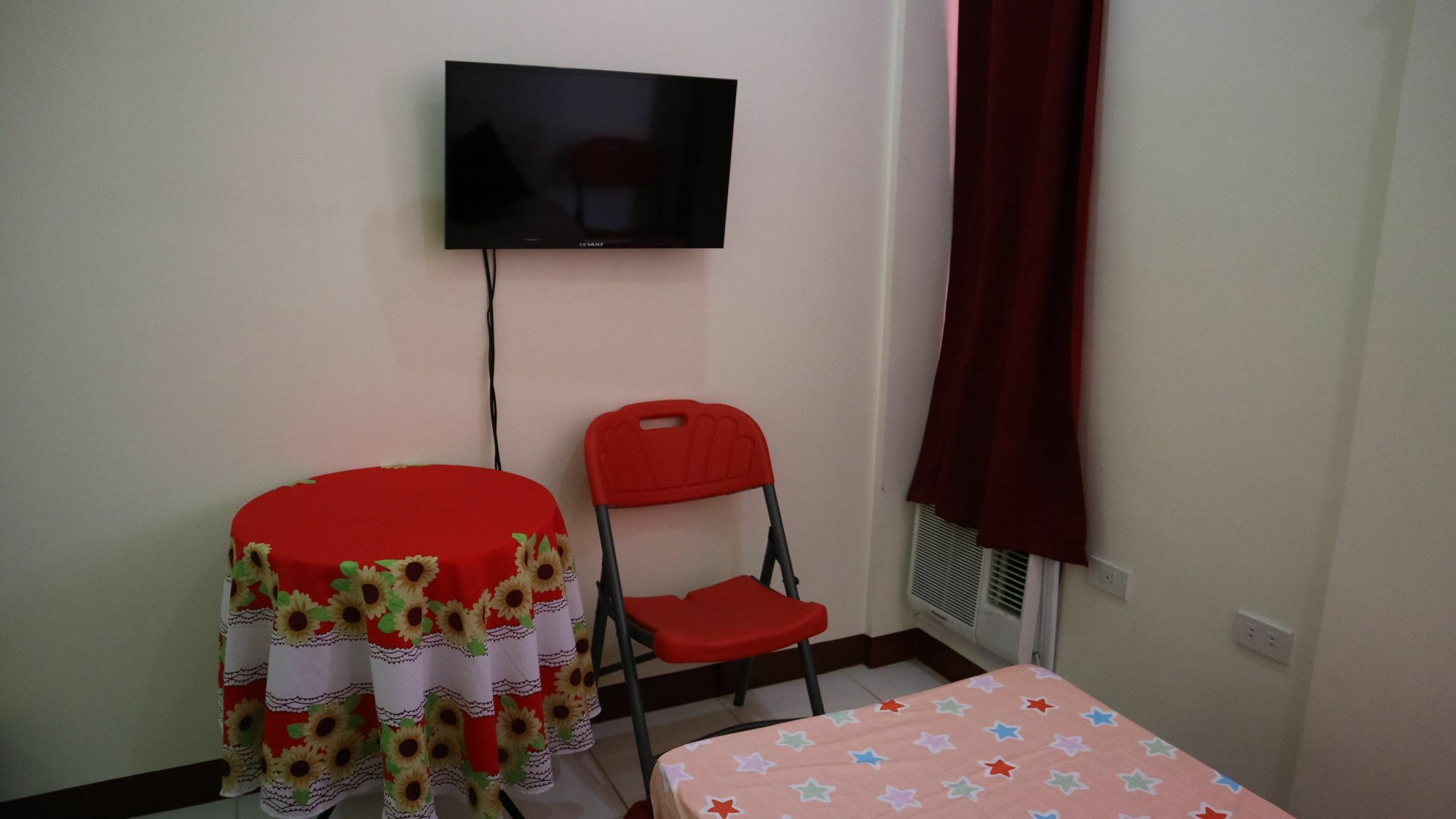 C Tower Studio Apartments Puerto Princesa Eksteriør billede