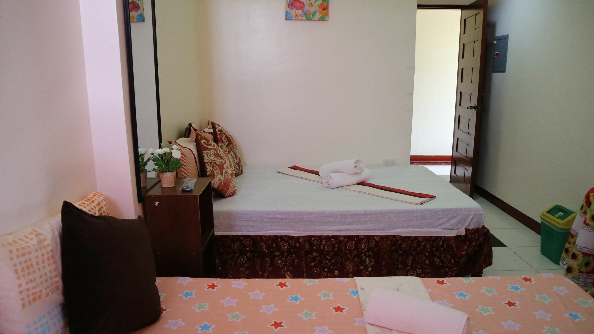C Tower Studio Apartments Puerto Princesa Eksteriør billede